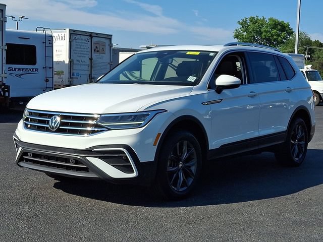 Used 2022 Volkswagen Tiguan SE AWD/4WD image 6