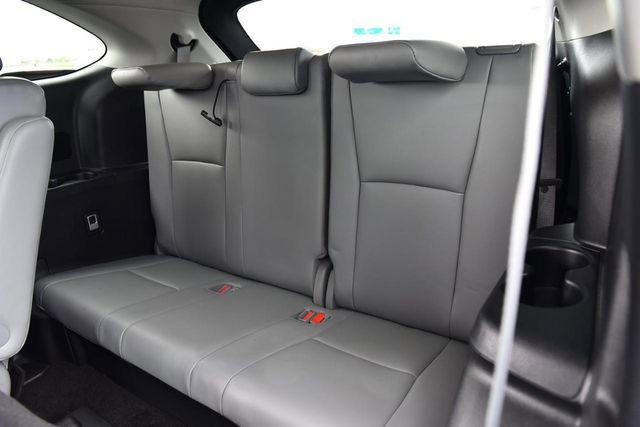 Used 2023 Toyota Highlander XLE image 28