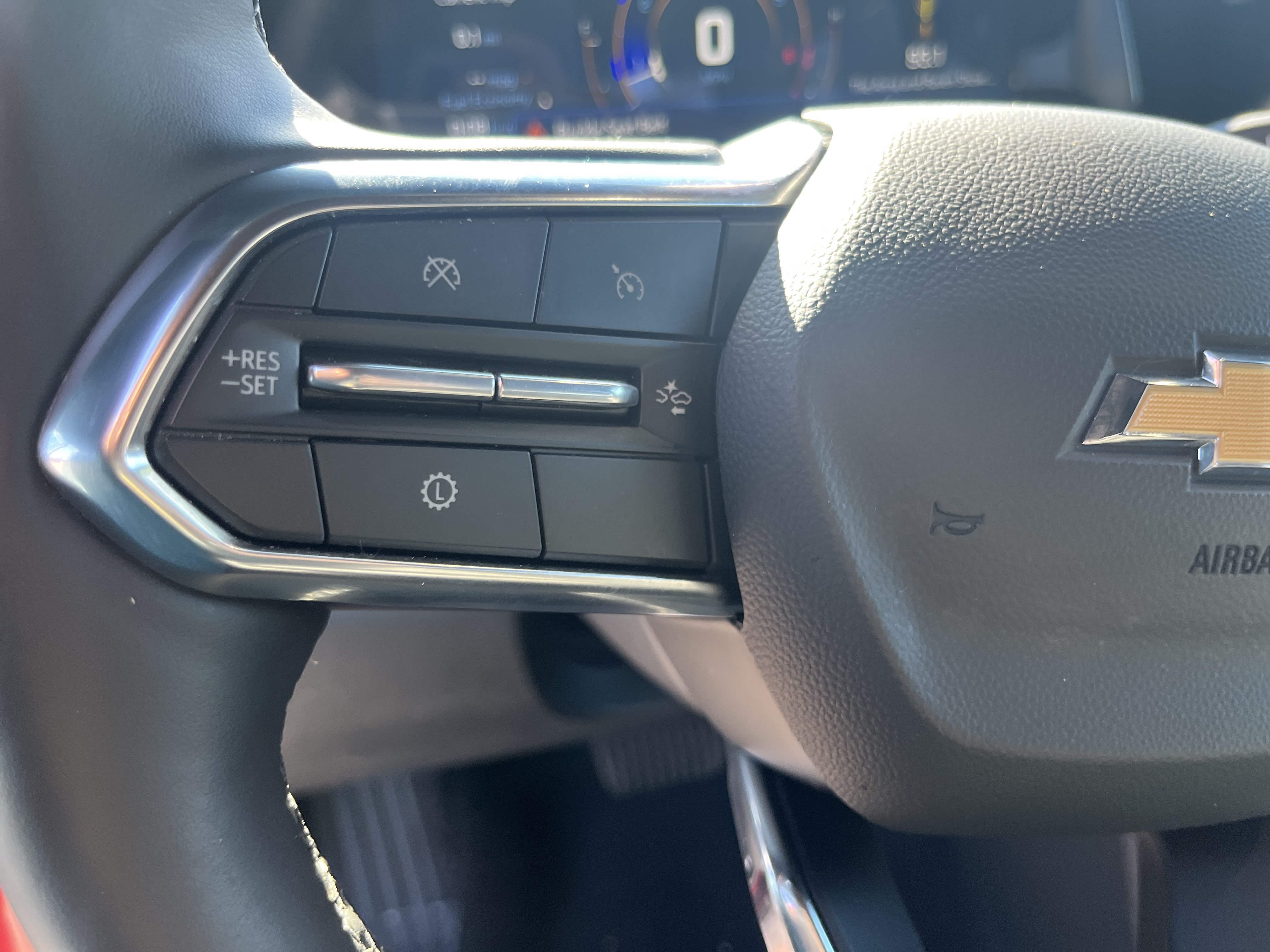 Used 2026 Chevrolet Equinox LT AWD/4WD image 21