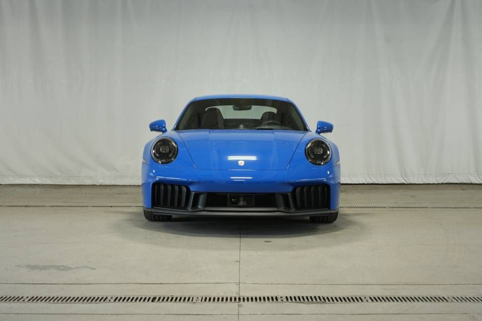 Used 2026 Porsche 911 Carrera GTS image 10
