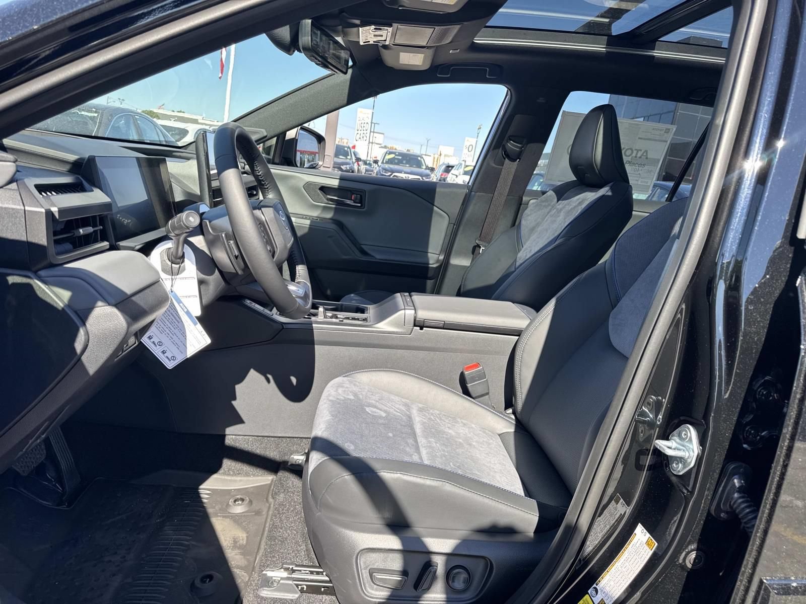New 2026 Toyota RAV4 XSE w/ Panoramic Sun Roof Package AWD/4WD image 8
