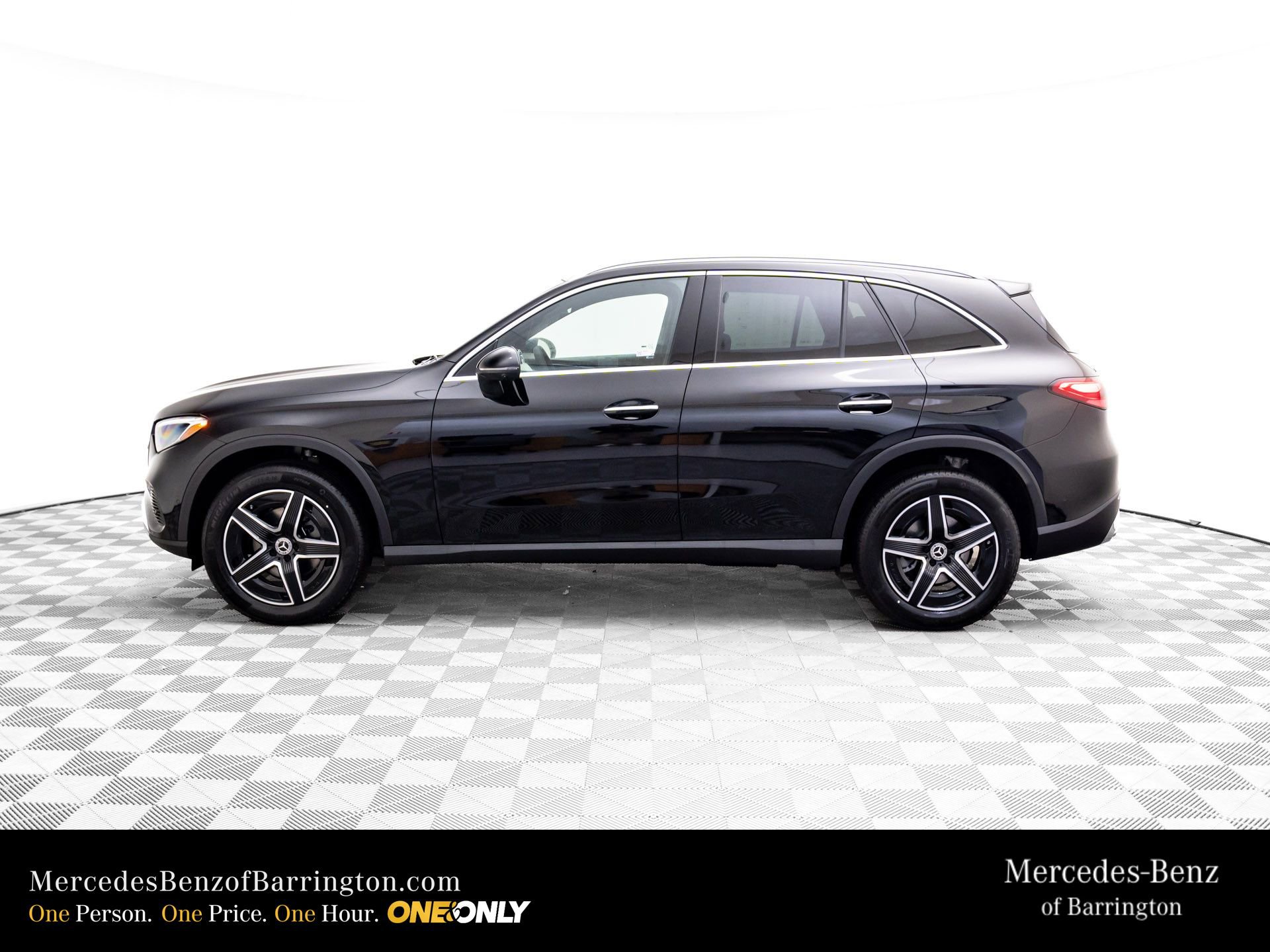 New 2026 Mercedes-Benz GLC 300 4MATIC image 2