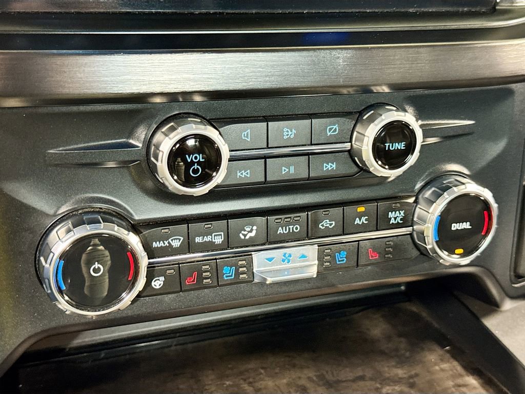 Used 2023 Ford F350 Lariat w/ Tow Technology Package AWD/4WD image 22