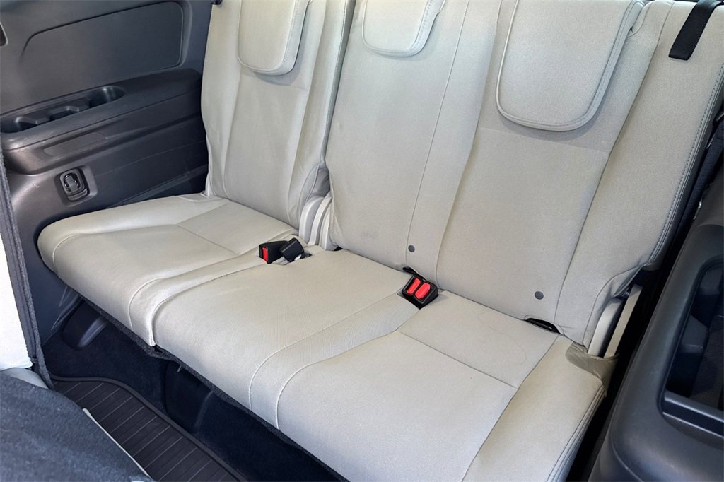 Used 2020 Subaru Ascent Premium w/ Convenience Package image 18