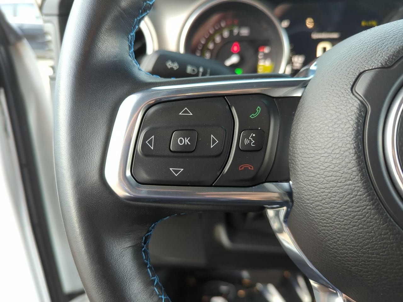 Used 2022 Jeep Wrangler Unlimited Rubicon 4xe AWD/4WD image 12