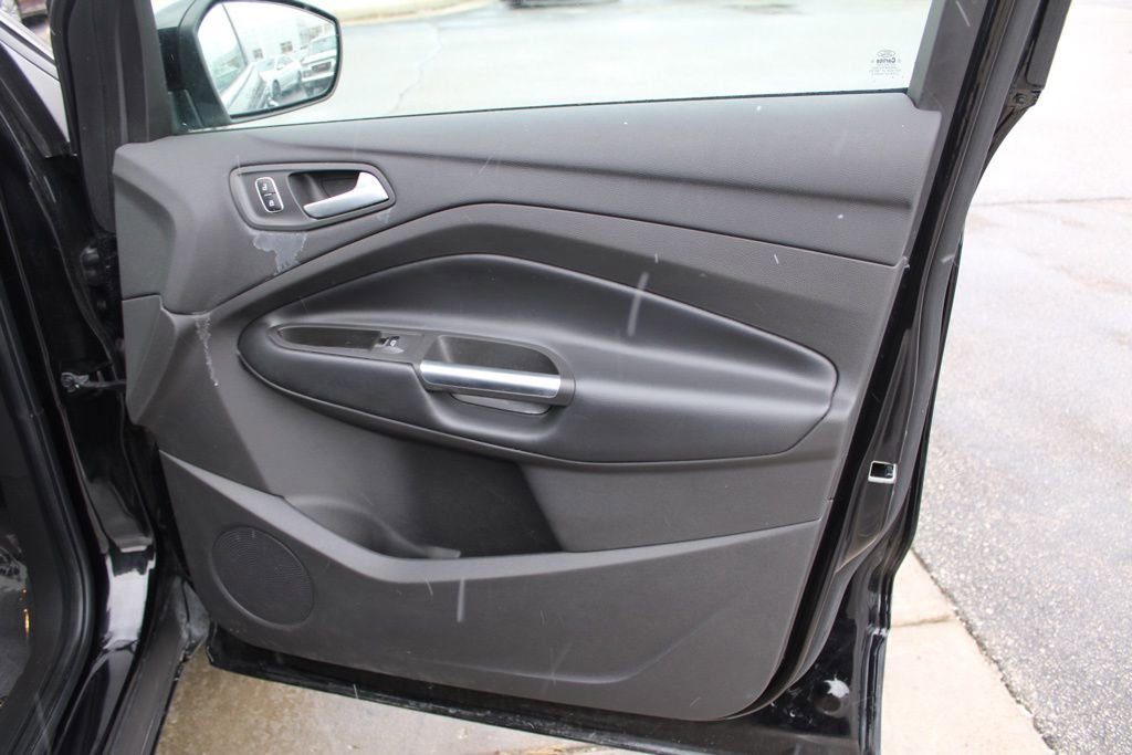 Used 2019 Ford Escape SEL image 23