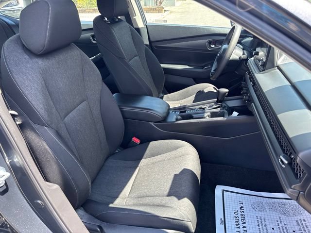 Used 2024 Honda Accord EX image 32