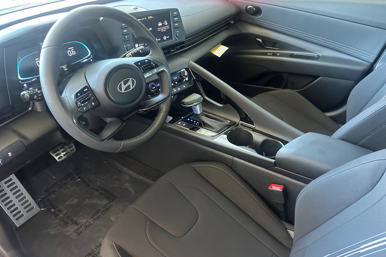 New 2026 Hyundai Elantra SEL Sport Premium FWD image 9