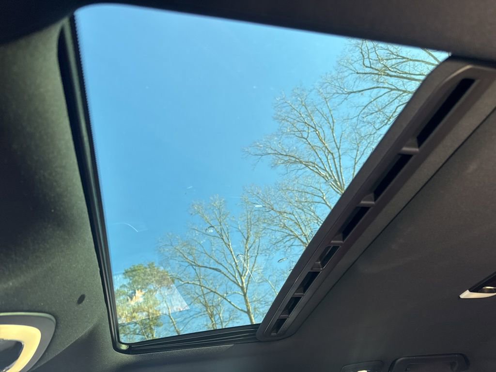 Used 2015 Porsche Panamera S image 17