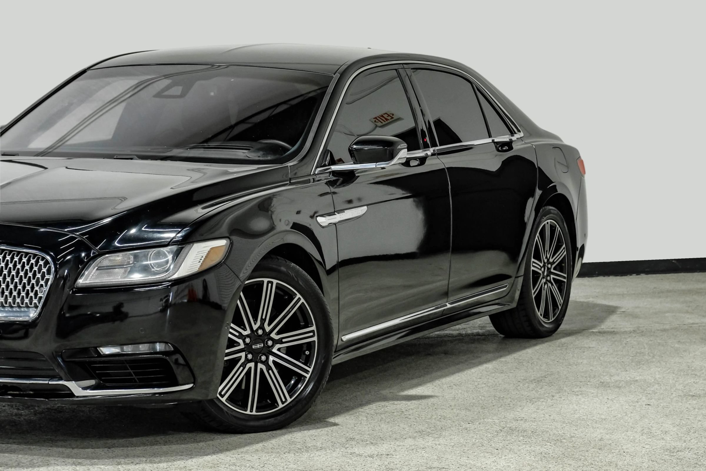Used 2018 Lincoln Continental Reserve FWD image 13