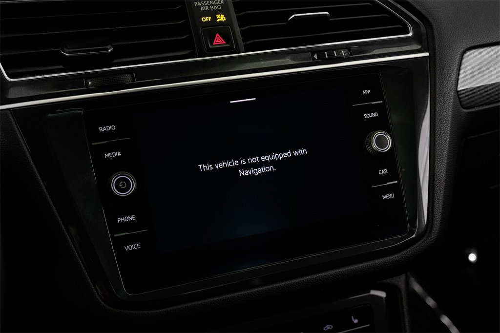 Used 2022 Volkswagen Tiguan SE image 34