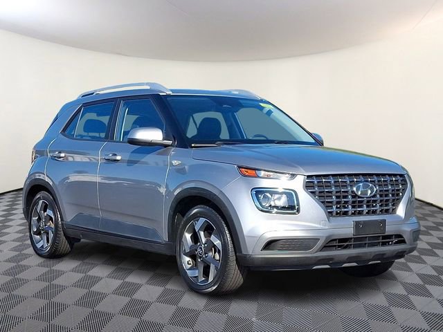 Used 2023 Hyundai Venue SEL w/ Cargo Package FWD image 1