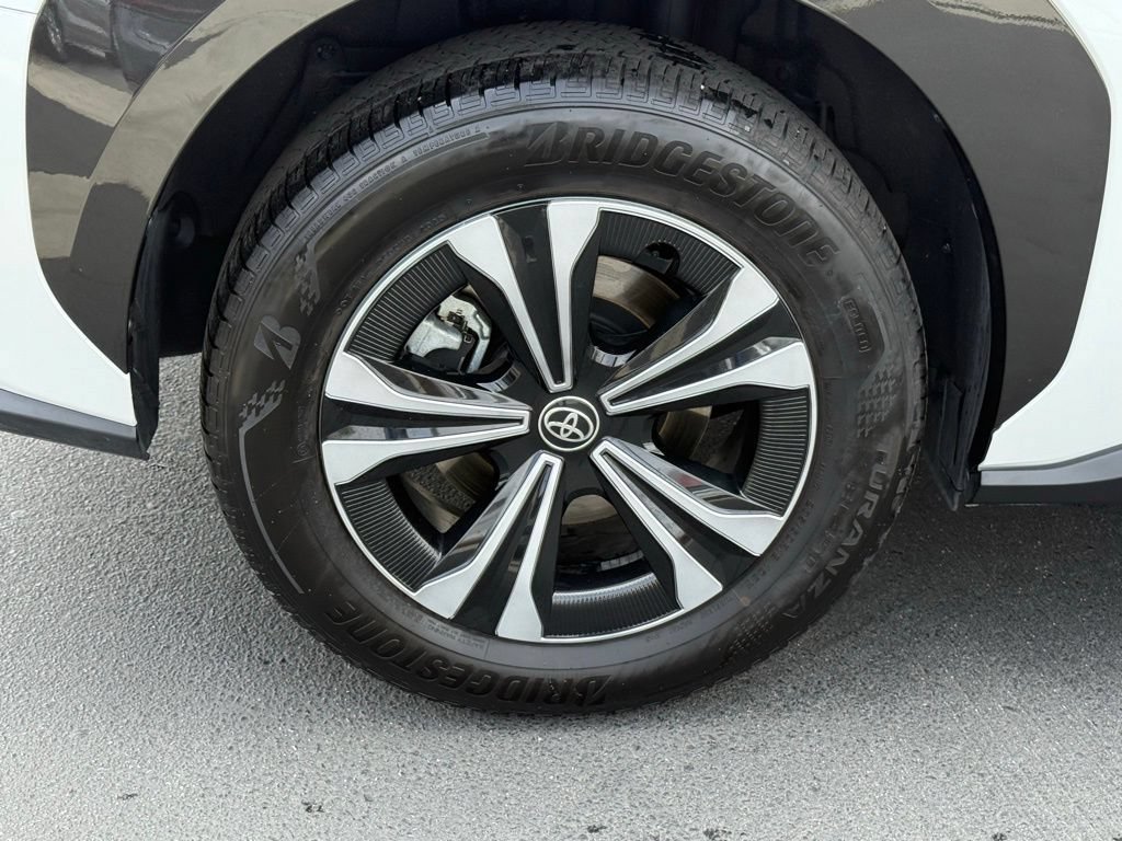Certified 2025 Toyota bZ4X FWD image 14