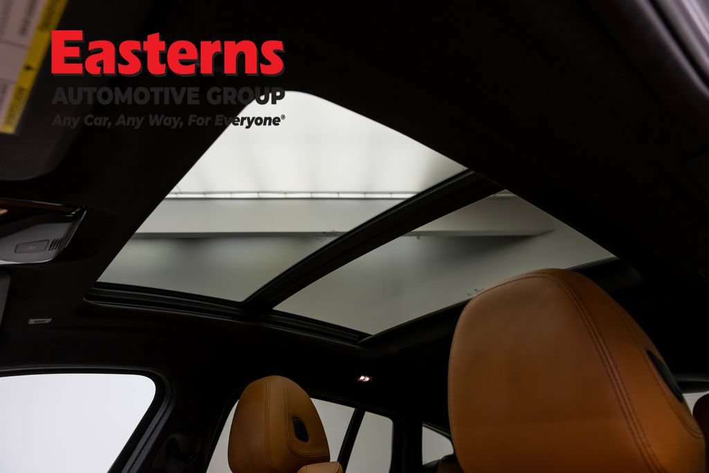 Used 2021 BMW X4 xDrive30i w/ M Sport Package AWD/4WD image 37
