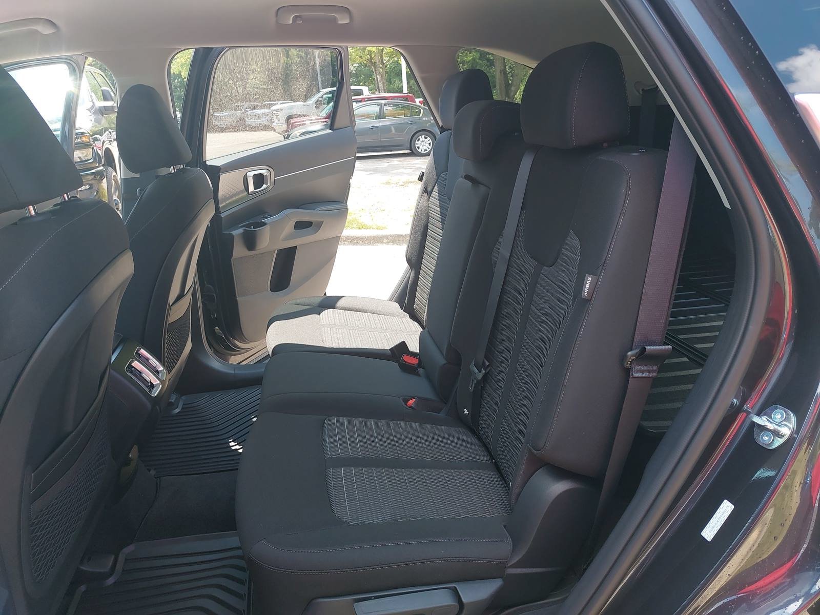 New 2026 Kia Sorento LX FWD image 13
