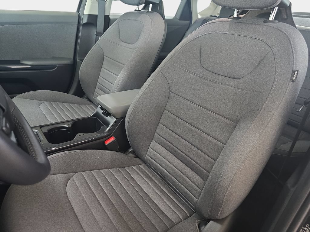 Used 2025 Kia K4 EX FWD image 17