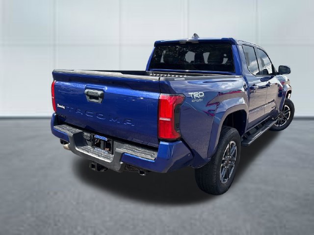 Used 2025 Toyota Tacoma TRD Sport AWD/4WD image 4