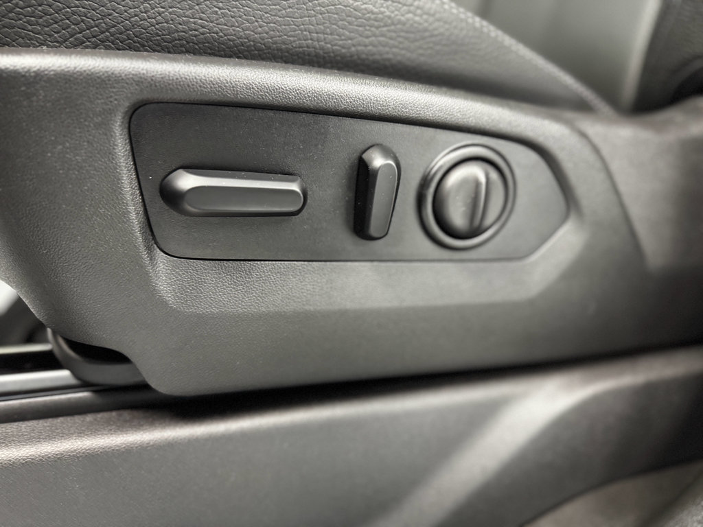 Used 2021 GMC Sierra 3500 Denali w/ Denali Ultimate Package image 16