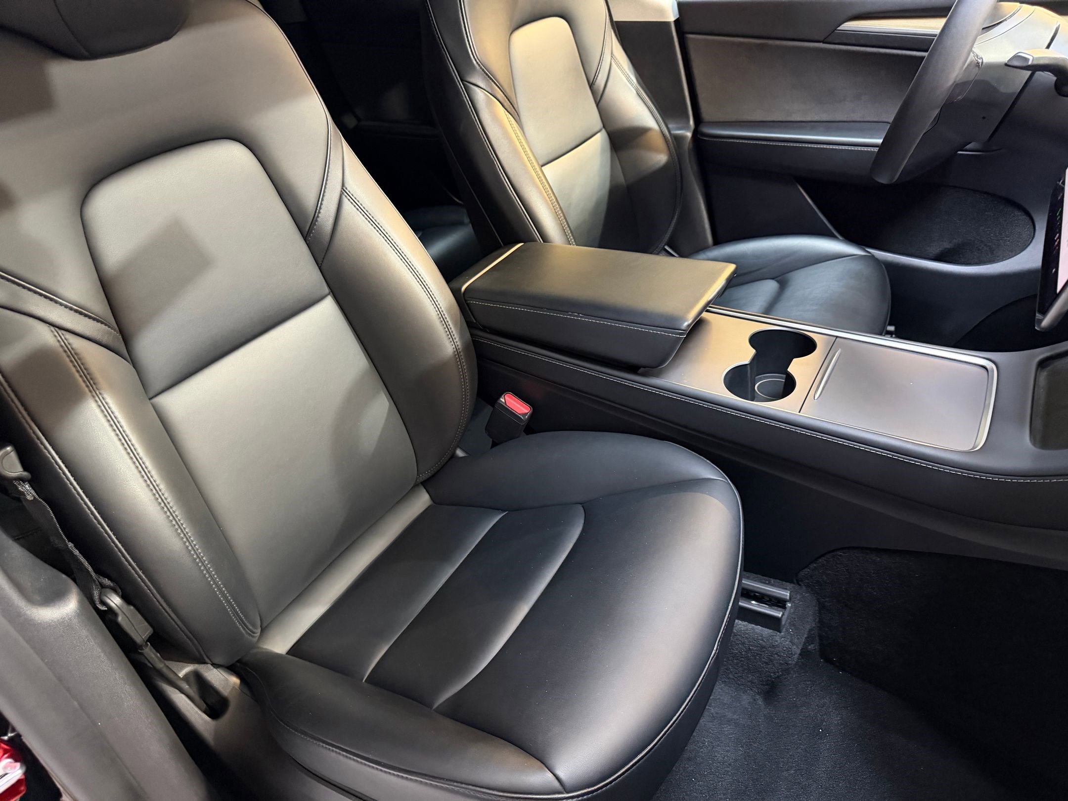 Used 2023 Tesla Model Y Long Range image 47