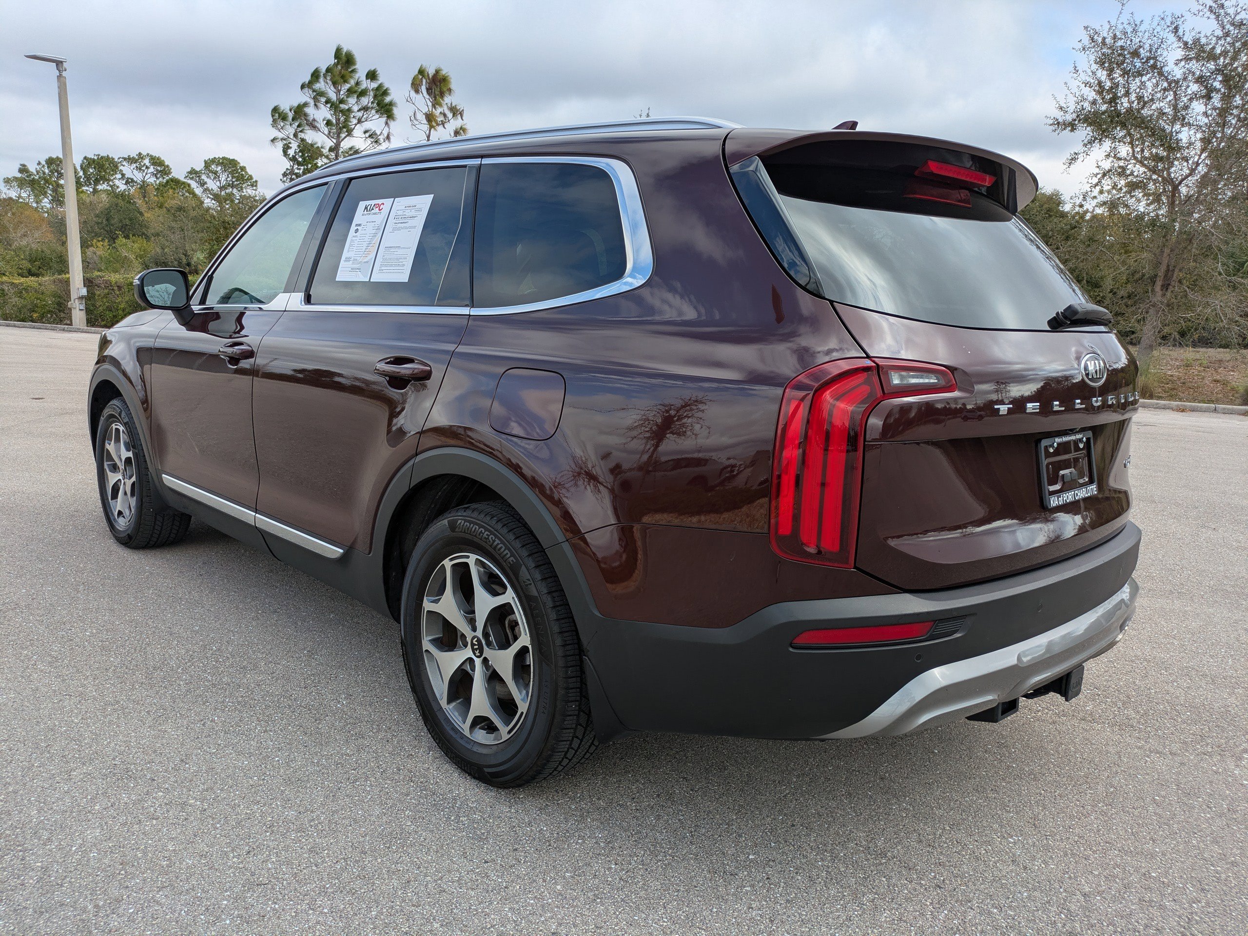 Used 2021 Kia Telluride EX image 7