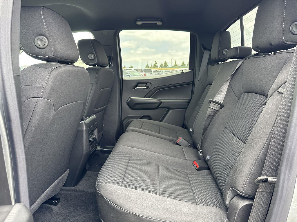 New 2026 GMC Canyon Elevation w/ LPO, Black Badging Package RWD image 23