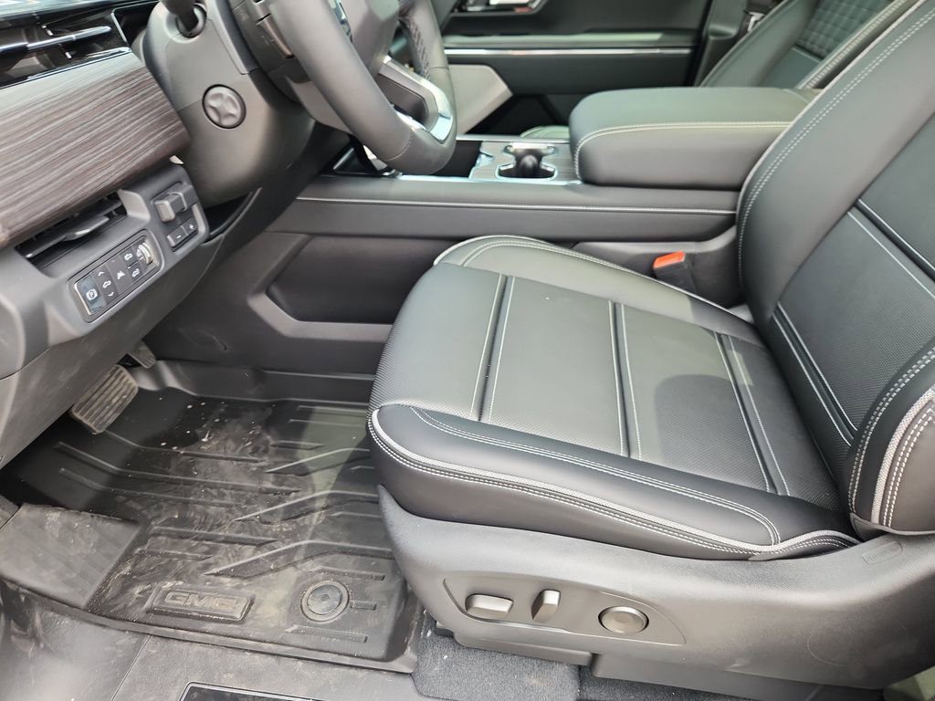 New 2025 GMC Sierra EV Denali image 7