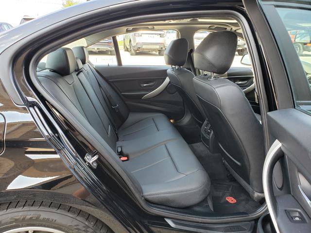 Used 2015 BMW 320i xDrive Sedan AWD/4WD image 16