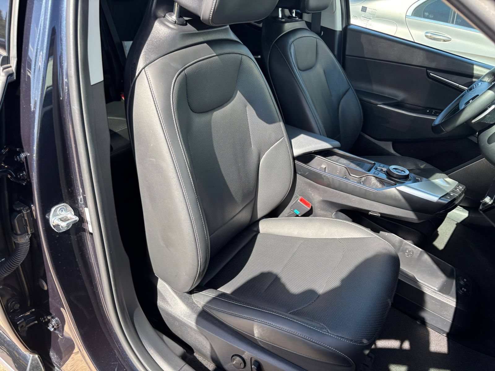 Used 2024 Kia EV6 Wind RWD image 41