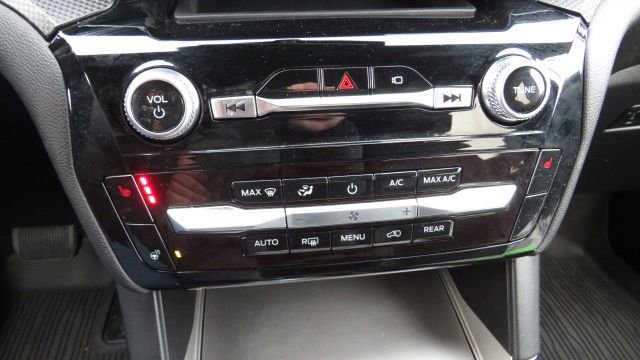 Certified 2022 Ford Explorer ST-Line w/ Class IV Trailer Tow Package image 22