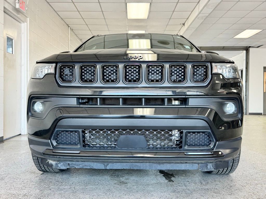 Certified 2023 Jeep Compass Altitude w/ Convenience Group image 4