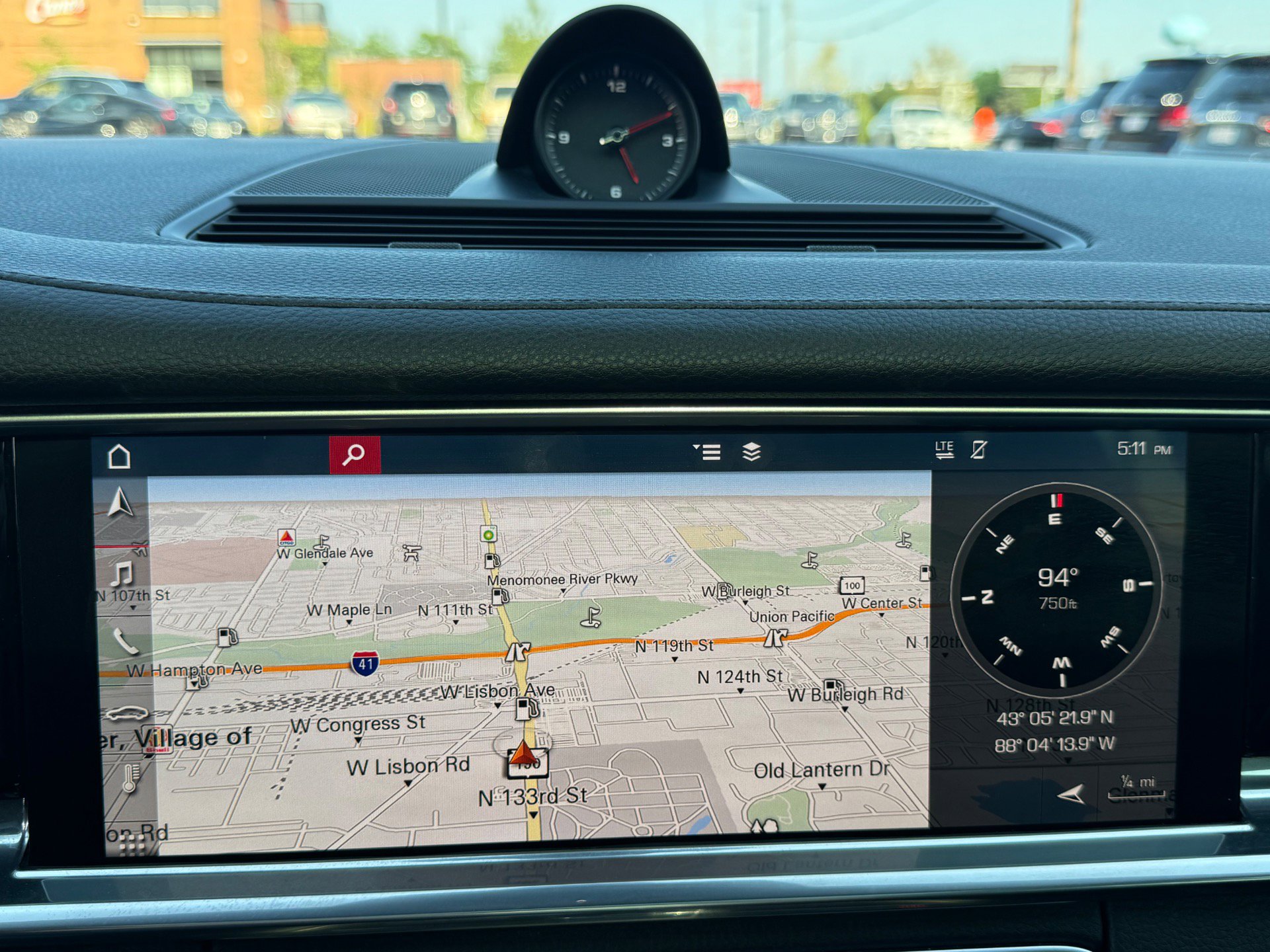 Used 2018 Porsche Panamera 4 image 28