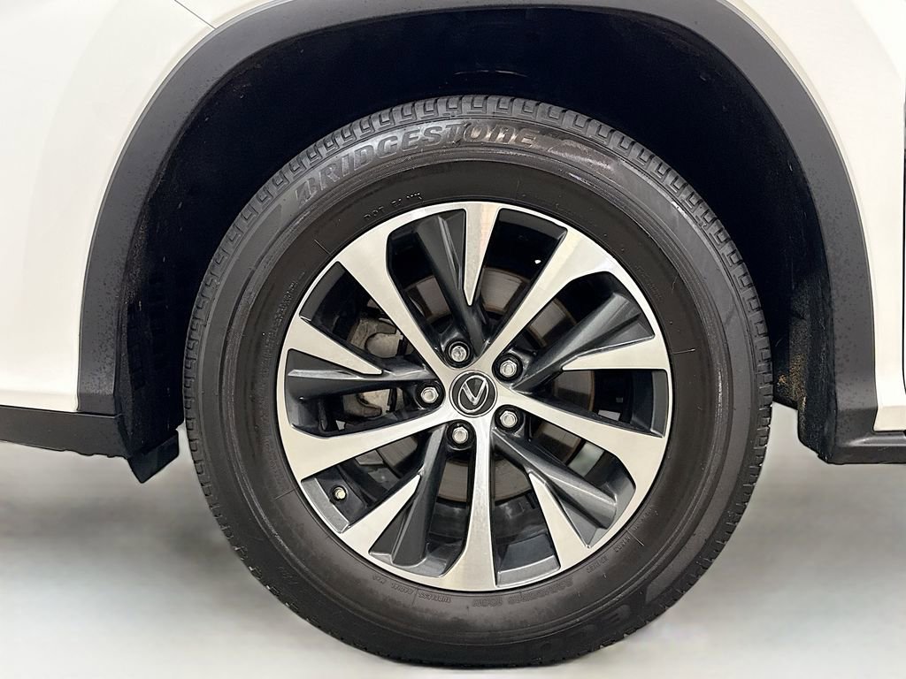 Used 2021 Lexus RX 350L Premium w/ Premium Package image 2