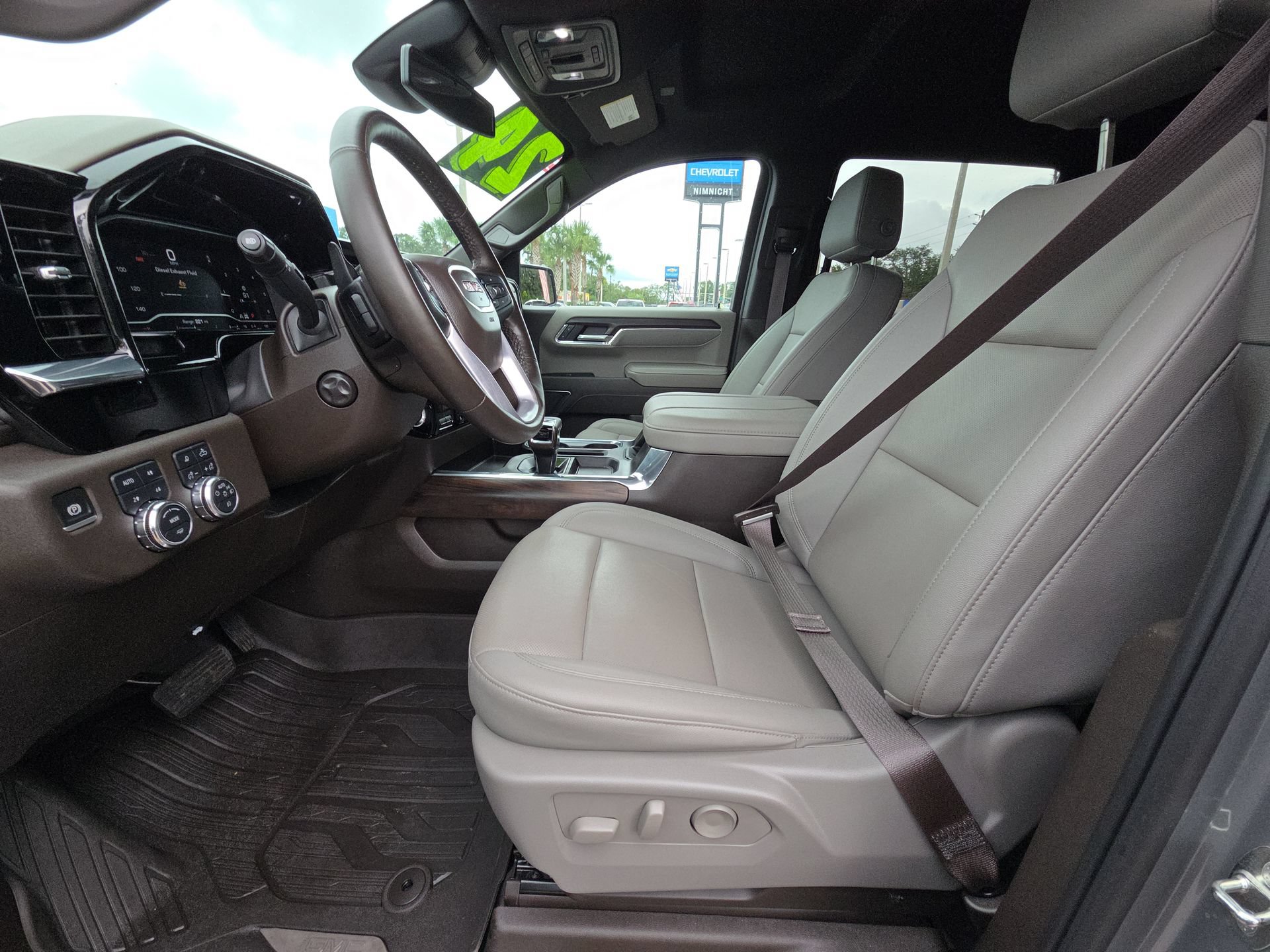 Used 2024 GMC Sierra 1500 SLT w/ SLT Premium Package AWD/4WD image 19