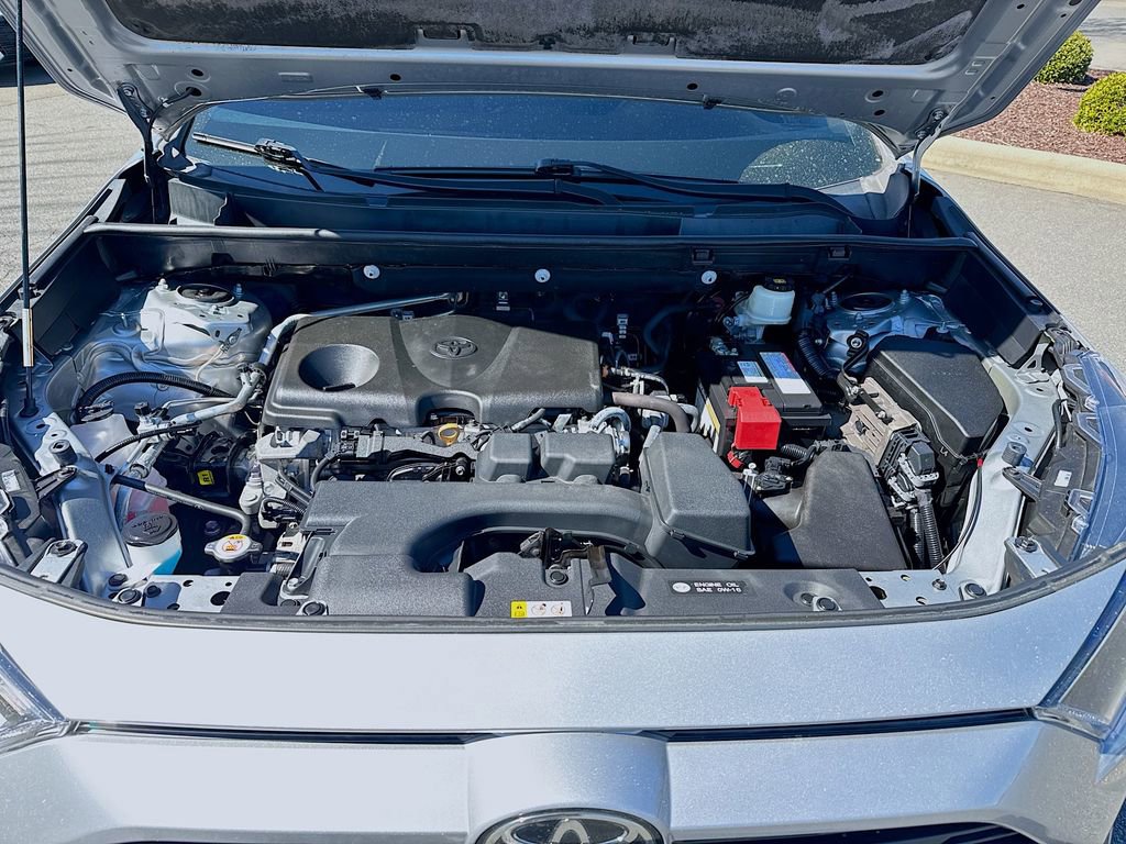 Used 2022 Toyota RAV4 LE image 24
