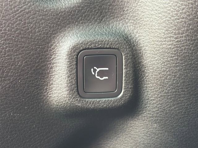 Used 2022 Jeep Compass Latitude w/ Sun and Sound Group image 42