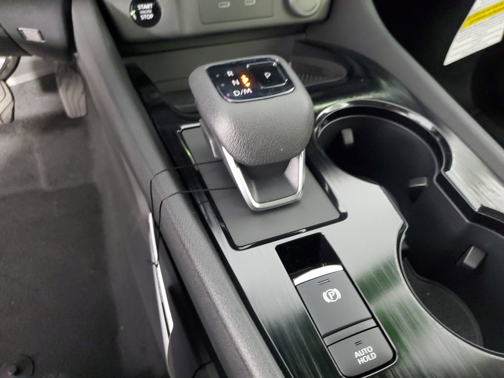 Used 2025 Nissan Rogue SV FWD image 18