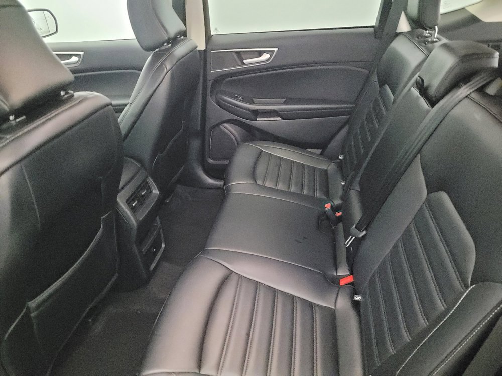 Used 2024 Ford Edge SEL image 18