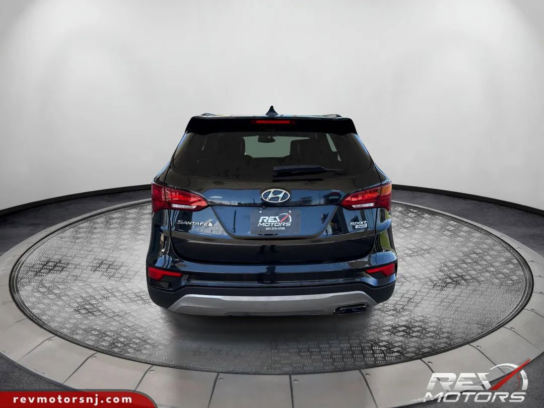Used 2017 Hyundai Santa Fe Sport w/ 2.4L Value Package 06 AWD/4WD image 4