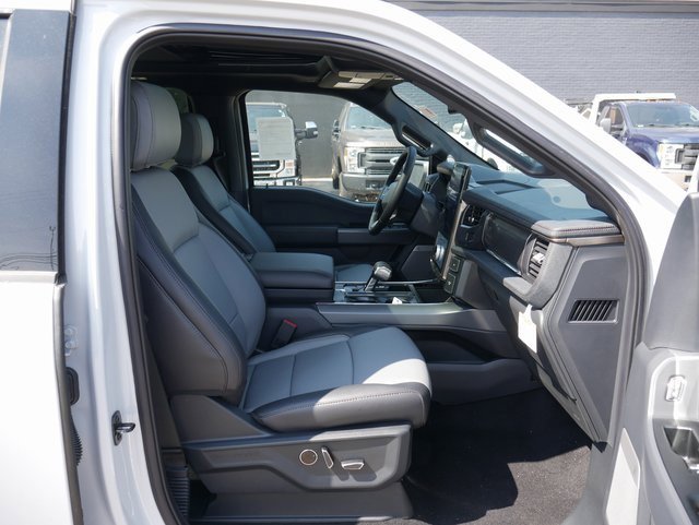 New 2025 Ford F150 Lightning Lariat image 26