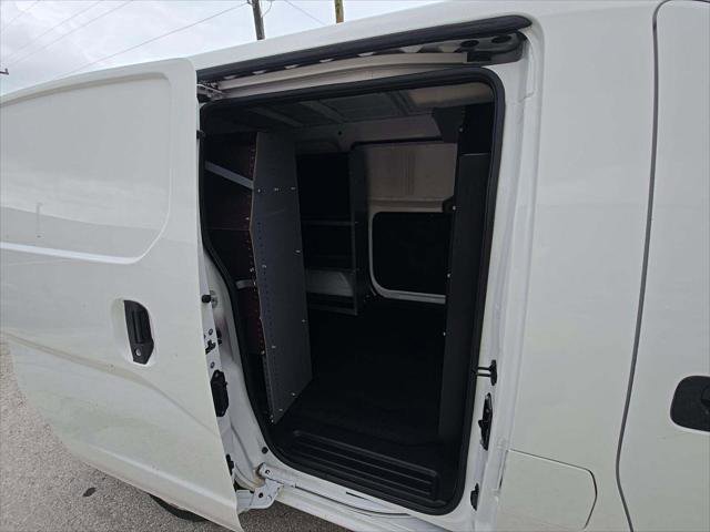 Used 2018 Nissan NV200 SV w/ Navigation Package FWD image 16