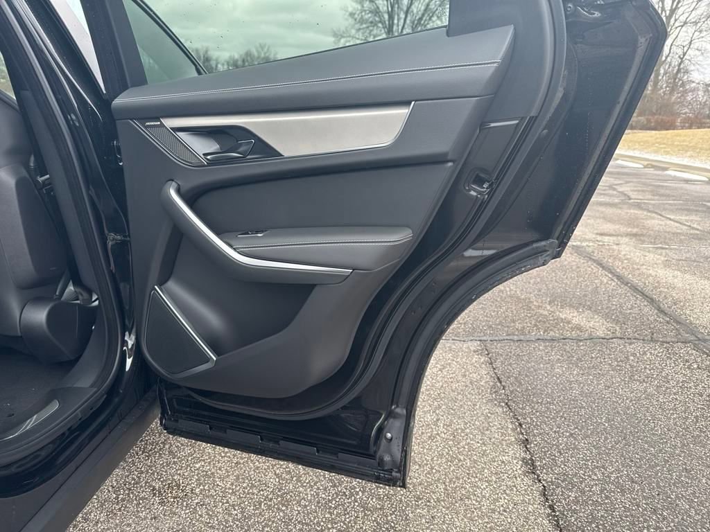Used 2026 Jaguar F-PACE R-Dynamic S image 18