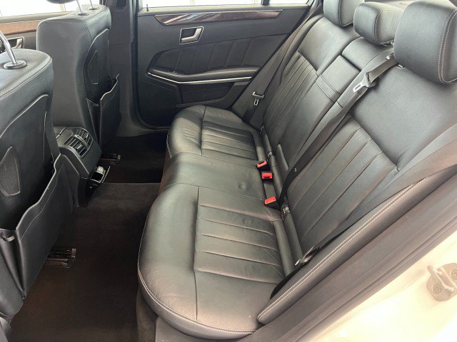 Used 2014 Mercedes-Benz E 350 4MATIC Sedan image 33