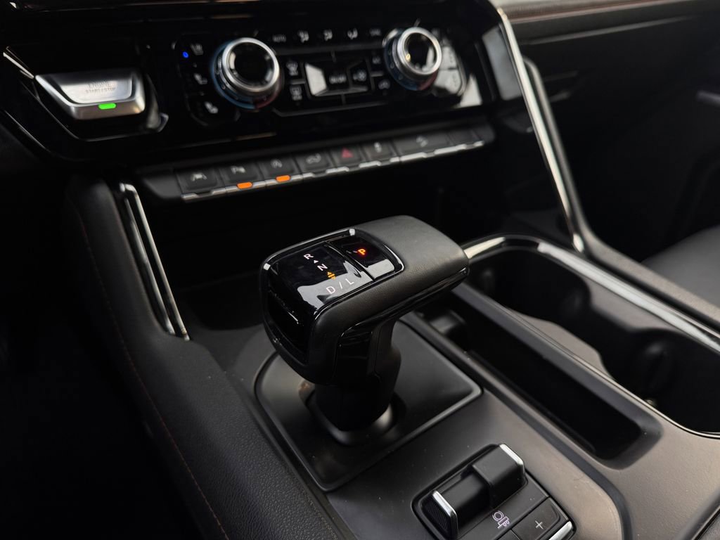 Used 2024 GMC Sierra 1500 AT4 w/ Technology Package AWD/4WD image 21