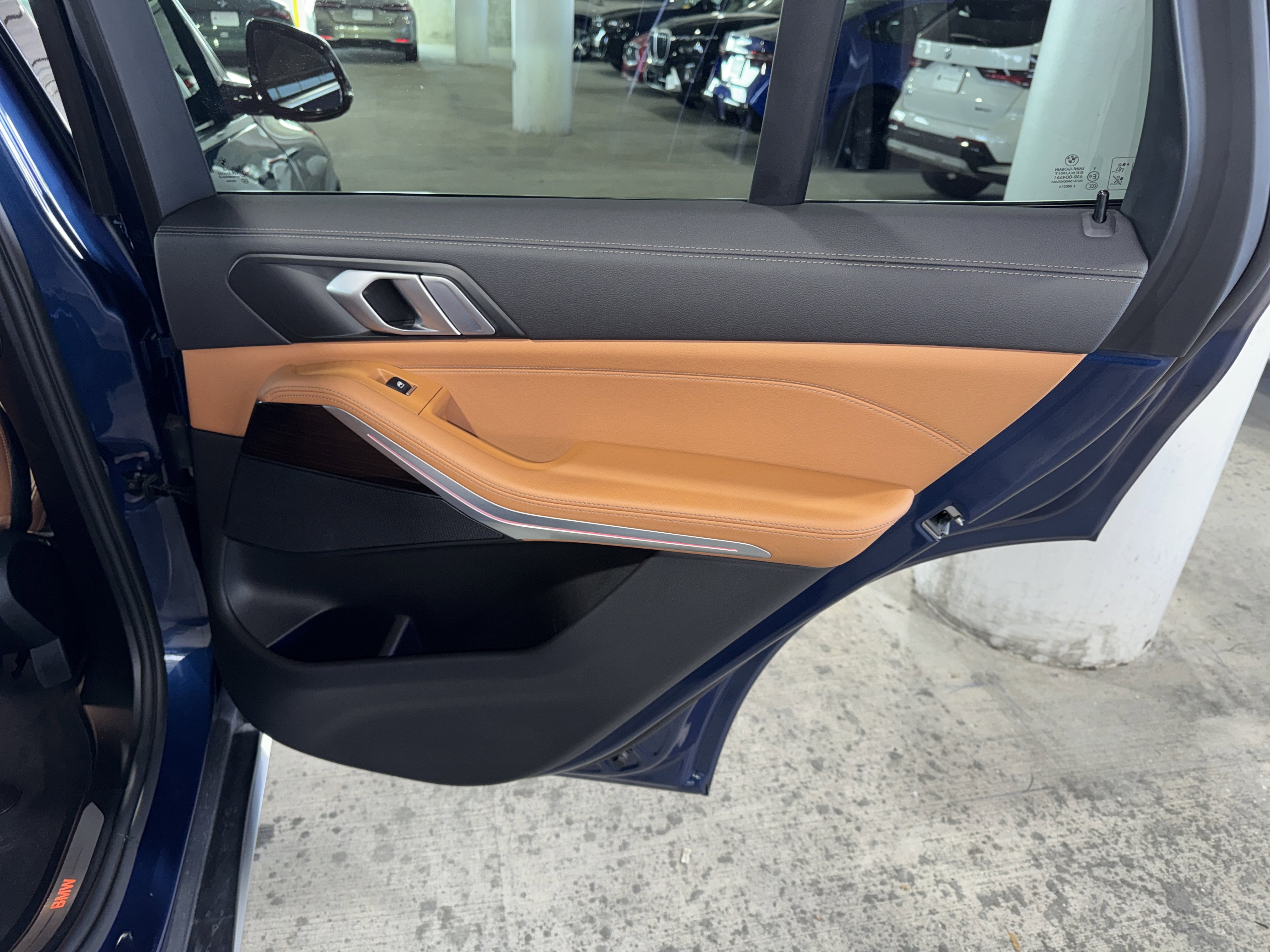 Used 2021 BMW X5 xDrive40i w/ Premium Package 2 image 11