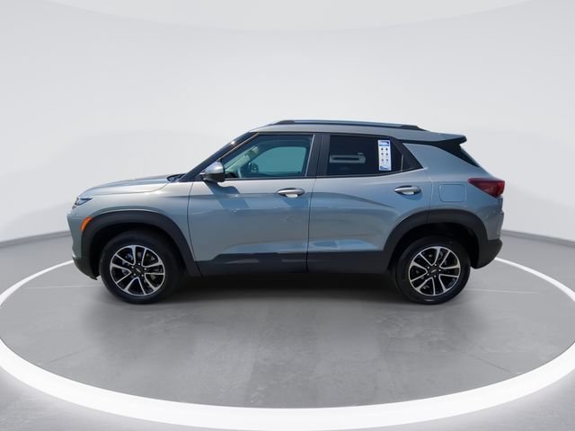 Used 2025 Chevrolet TrailBlazer LT AWD/4WD image 5