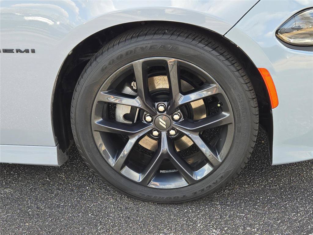 Used 2022 Dodge Charger R/T w/ Blacktop Package RWD image 4
