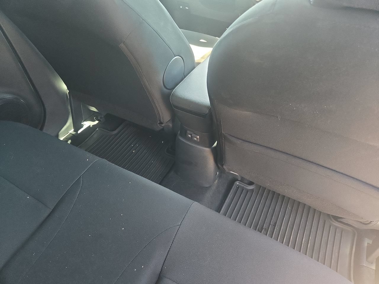 Used 2025 Nissan Kicks Play S FWD image 11
