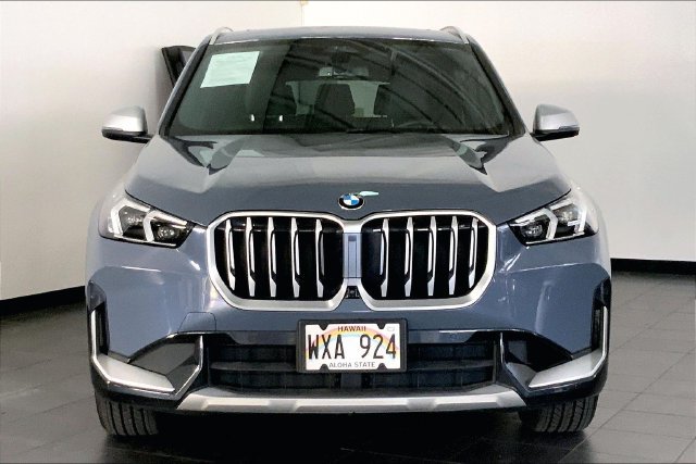Used 2023 BMW X1 xDrive28i w/ Premium Package AWD/4WD image 3
