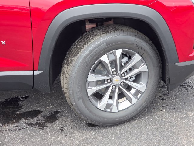 New 2026 Chevrolet Equinox LT w/ Safety and Technology Package AWD/4WD image 23