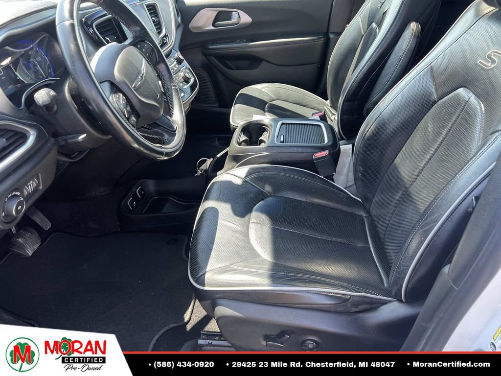 Used 2019 Chrysler Pacifica Limited w/ S Appearance Package FWD image 20